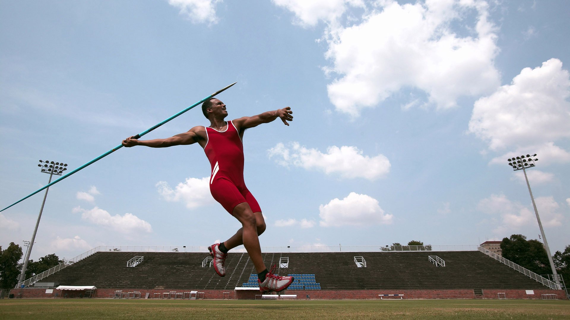 九游网-_全场爆炸！一夜之间多项纪录被刷新！_，昨天夜里爆炸